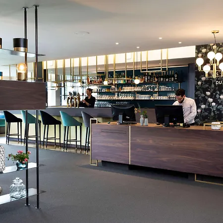 Hotel Western Les Rives Du Ter 4*